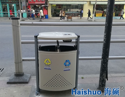 ��\���Ƥ��HS-01